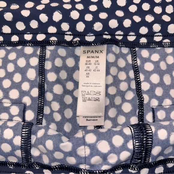 SPANX Sunshine 10” Bermuda Shorts - Picture 3 of 5